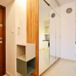 View - 63m2, Location, Workspace - By Rentujemy Apartman Varsó