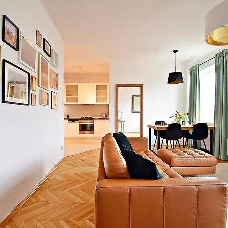 Apartment View - 63m2, Location, Workspace - By Rentujemy Warsaw