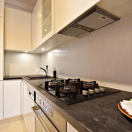 View - 63m2, Location, Workspace - By Rentujemy Διαμέρισμα Βαρσοβία